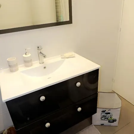 Gare Et Metro 3mn A Pied Apartment *