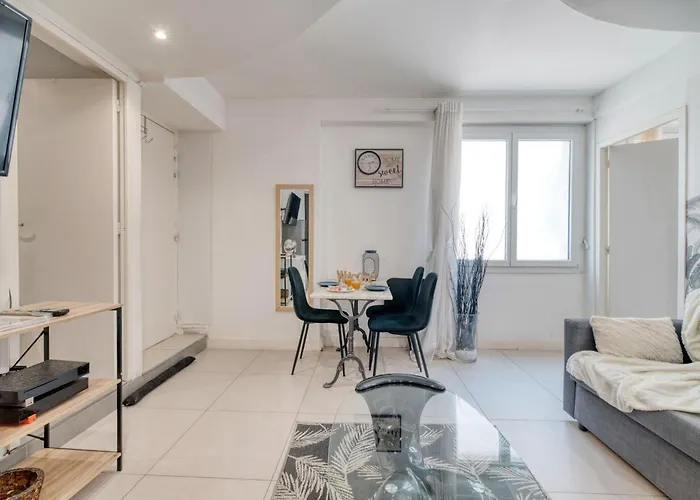 Gare Et Metro 3mn A Pied