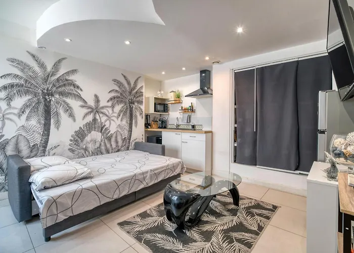 Gare Et Metro 3mn A Pied Апартаменты