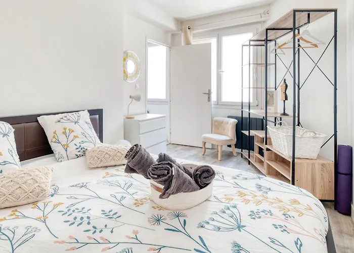 Gare Et Métro 3mn à Pied