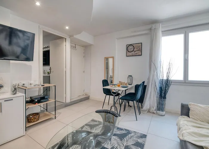 Gare Et Métro 3mn à Pied Apartamento