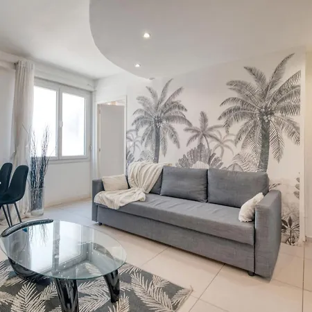 Gare Et Métro 3mn à Pied *